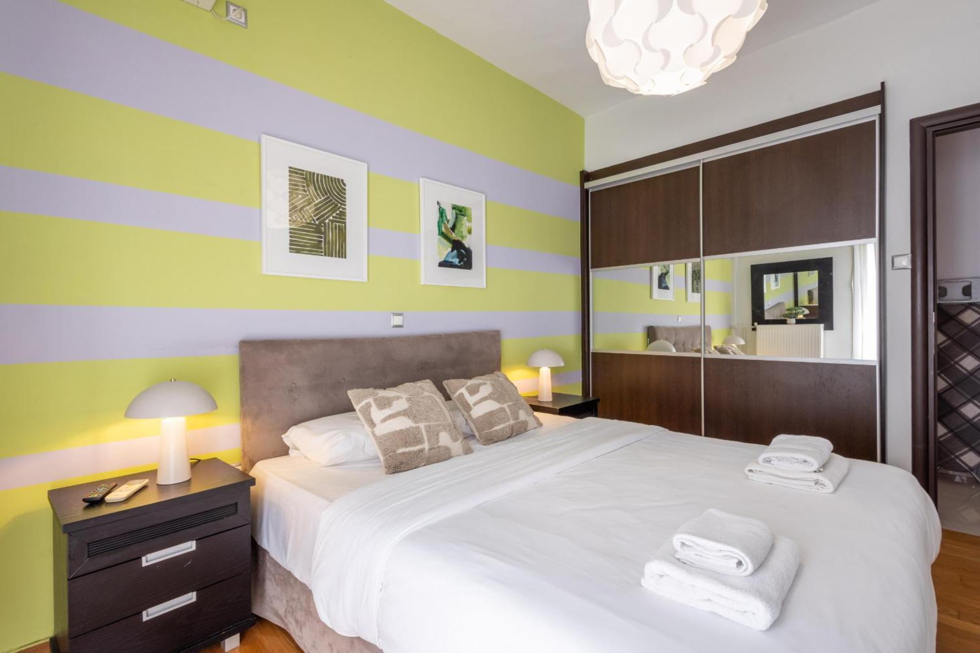 A Luxury & Comfortable Apt In Athens Exterior photo