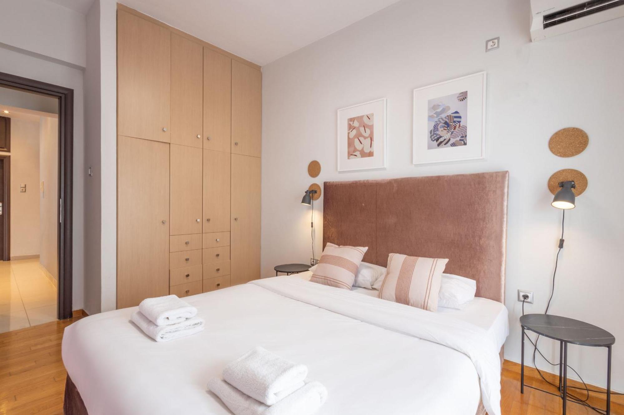A Luxury & Comfortable Apt In Athens Exterior photo